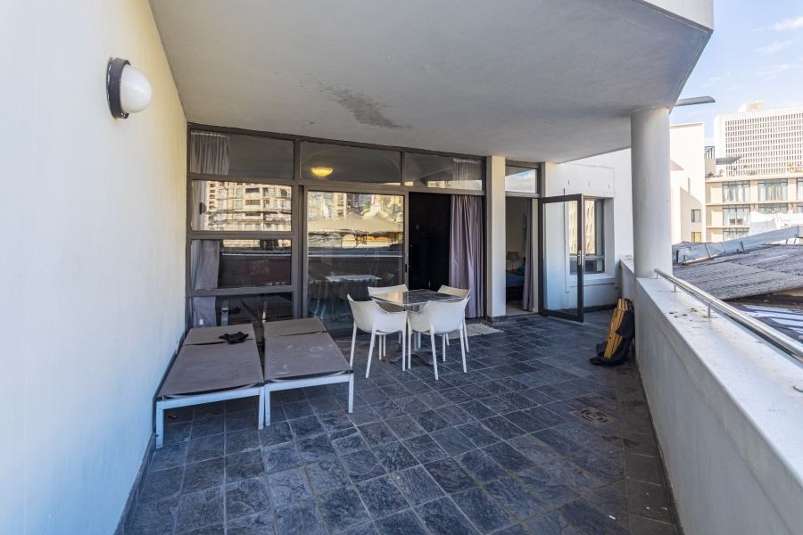 2 Bedroom Property for Sale in Cape Town City Centre Western Cape